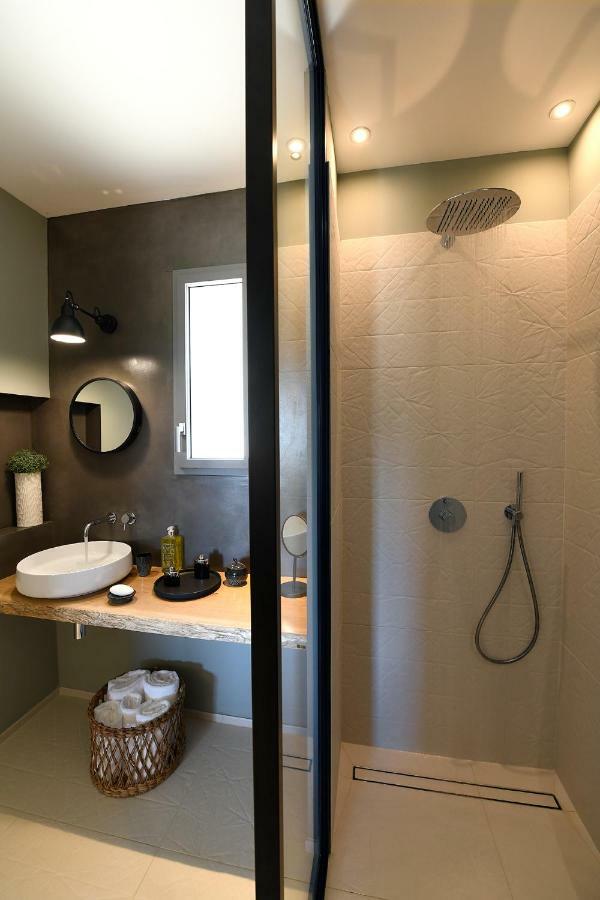 Les Loges En Provence "Villa Garrigue" Вильнёв-ле-Авиньон Экстерьер фото
